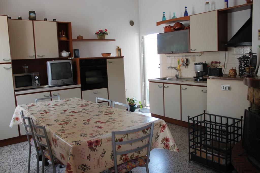 Bed and Breakfast Le Fornaci Кастельфидардо Экстерьер фото